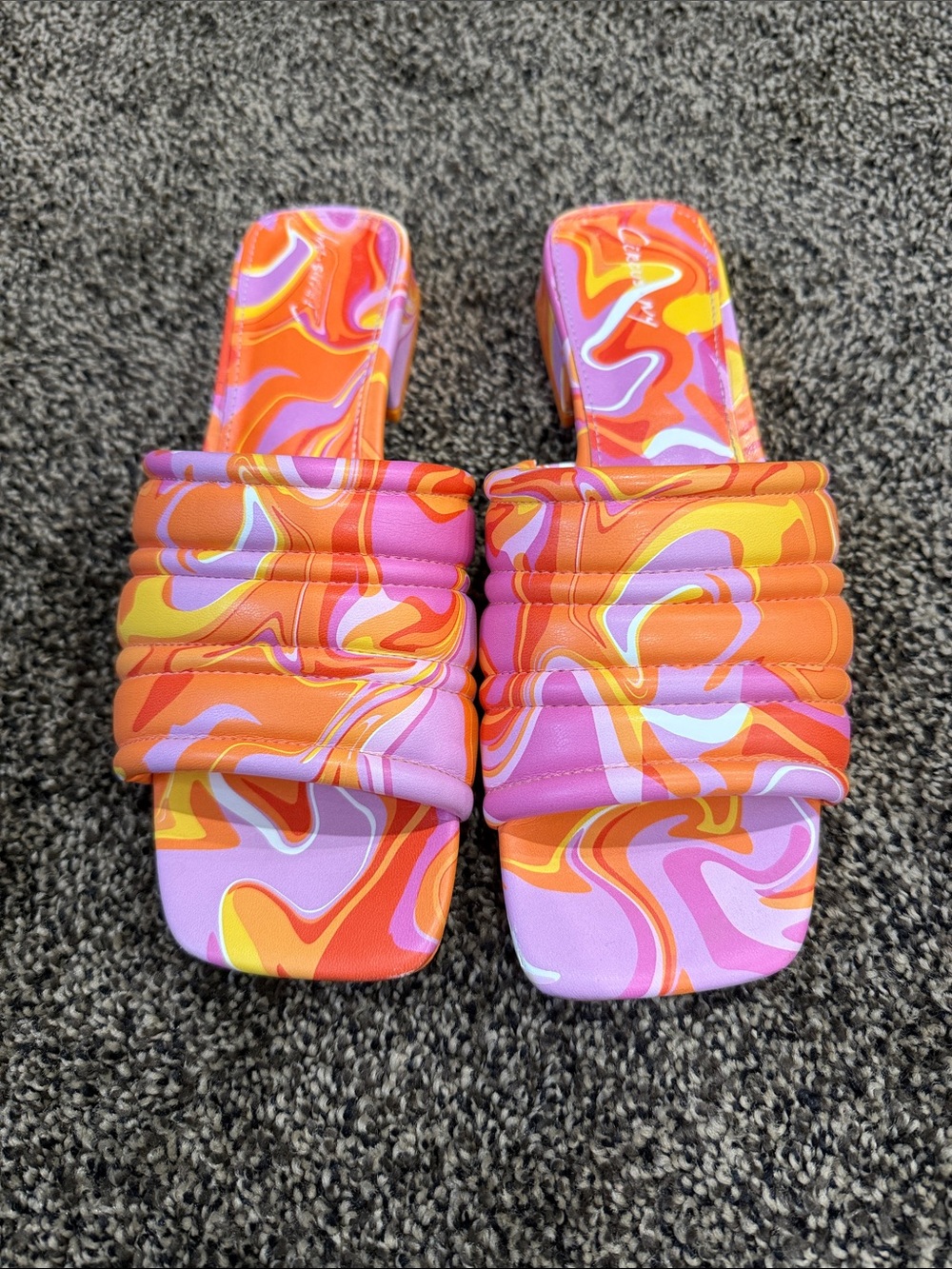 Circus by Sam Edelman Slides